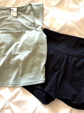 All in Motion Workout Outfit, Cropped Sports Top and Shorts, Size XS
